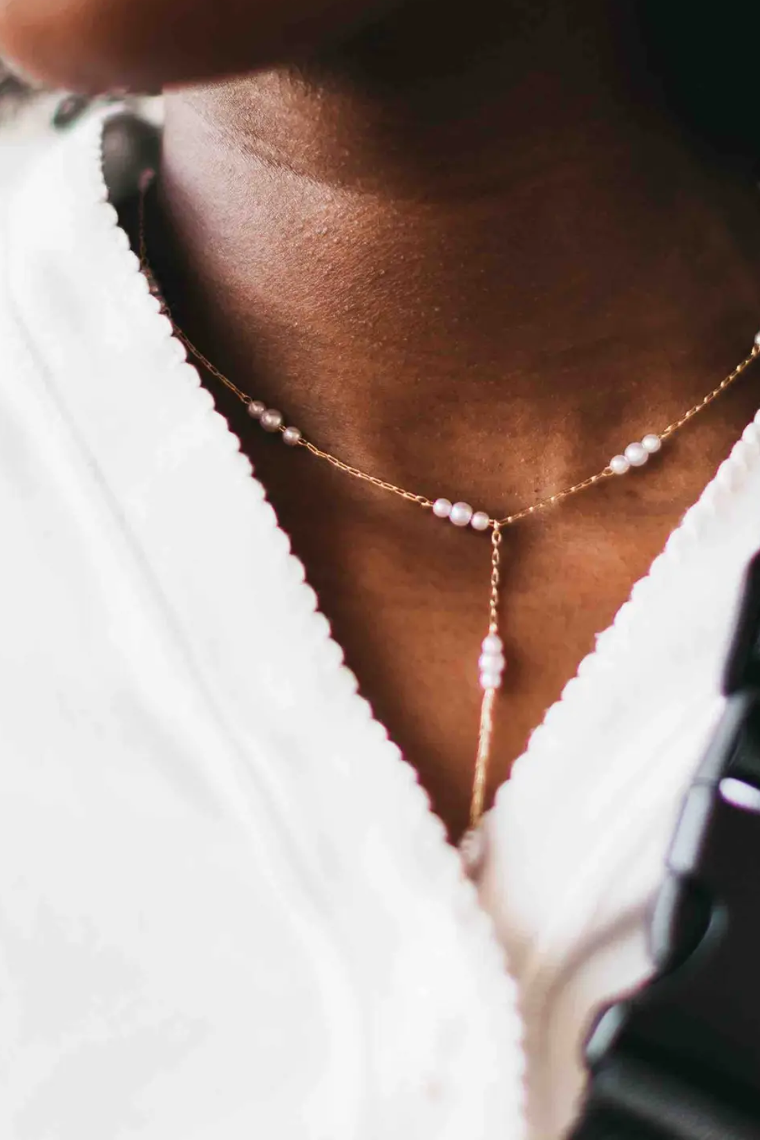 Pearly Satisfaction Y Drop Necklace