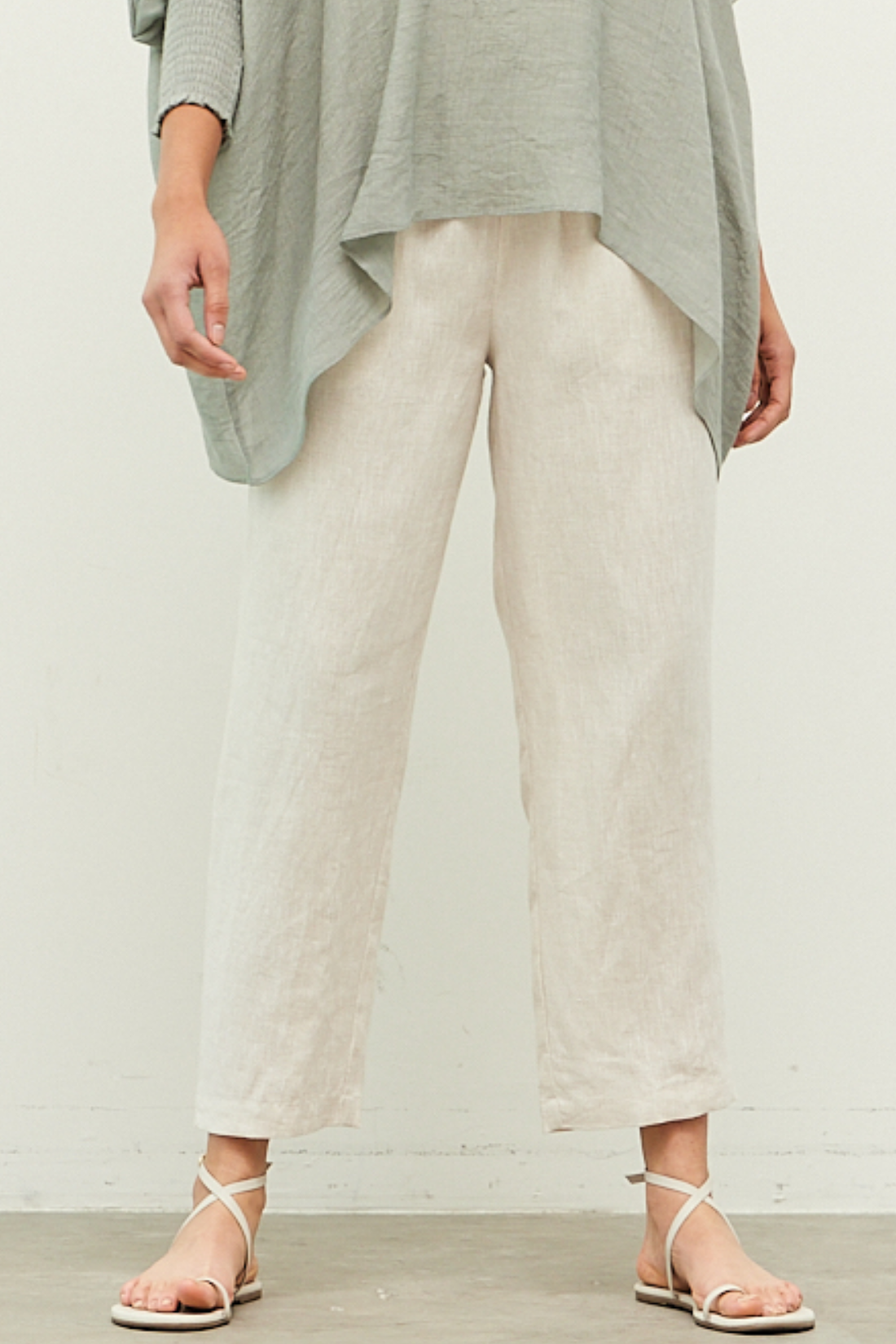 Greige Taper leg Linen Pants